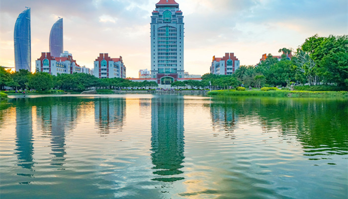 摄图网_500691200_banner_厦门大学芙蓉湖（企业商用）_副本.jpg