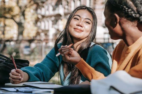 吉林大学日语笔译考研难吗?(就业前景和历年录取人数多少)