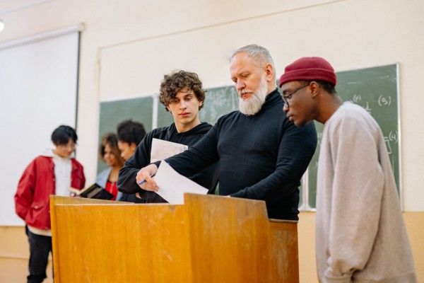 贵州大学有机化学考研难吗?(就业前景和历年录取人数多少)